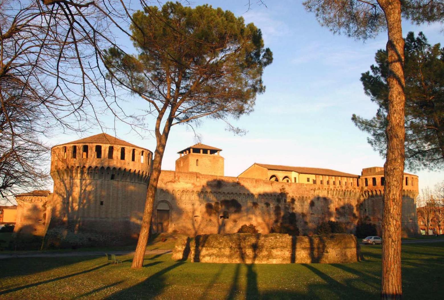 Ferienwohnung Le Due Corti Centro Storico - Autodromo Imola Exterior foto