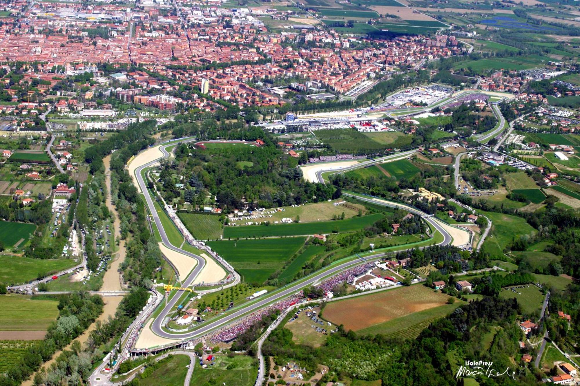 Ferienwohnung Le Due Corti Centro Storico - Autodromo Imola Exterior foto